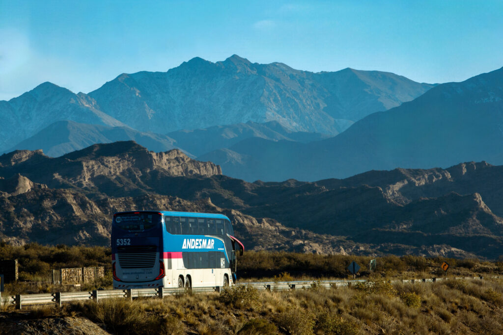 Durante el Cyber Monday, con Andesmar podrás comprar pasajes de micro con descuentos y paquetes turísticos a Santiago de Chile