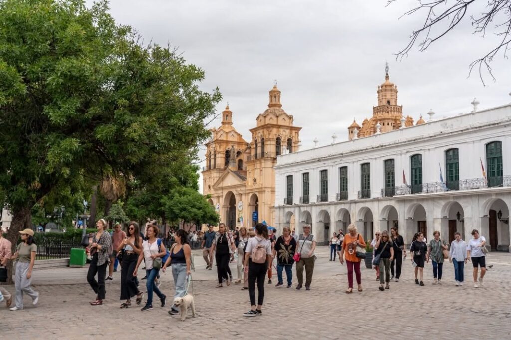 Escapadas en bus: viajá en los feriados de noviembre